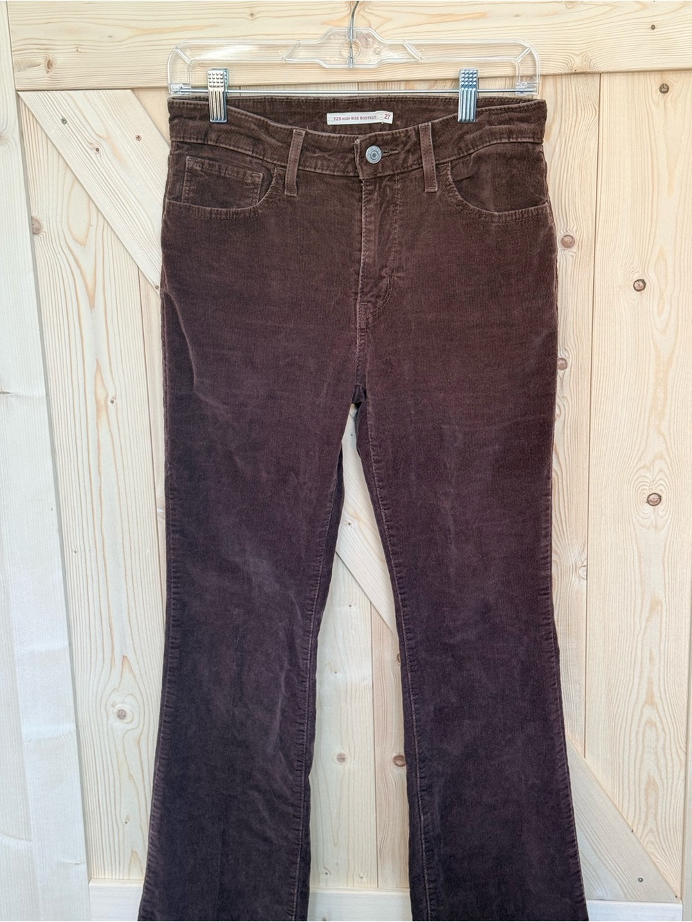 Levi's 725 High Rise Bootcut Corduroy Pants in Warm Brown